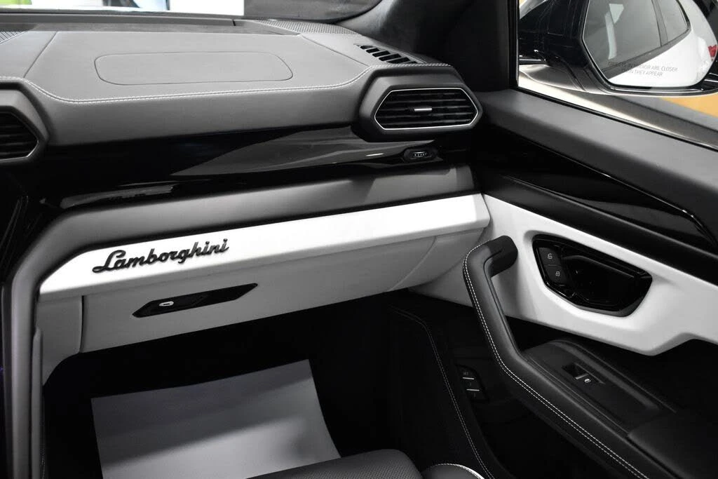 2024 Lamborghini Urus S - Image 26 of 31