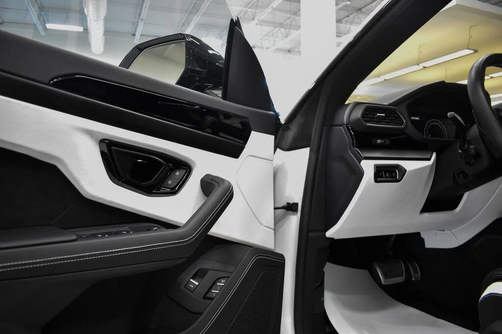 2024 Lamborghini Urus S - Image 17 of 31