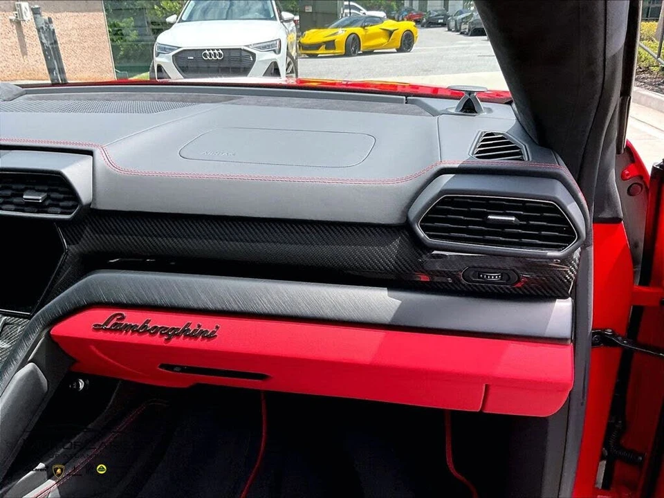 2024 Lamborghini Urus S - Image 15 of 31