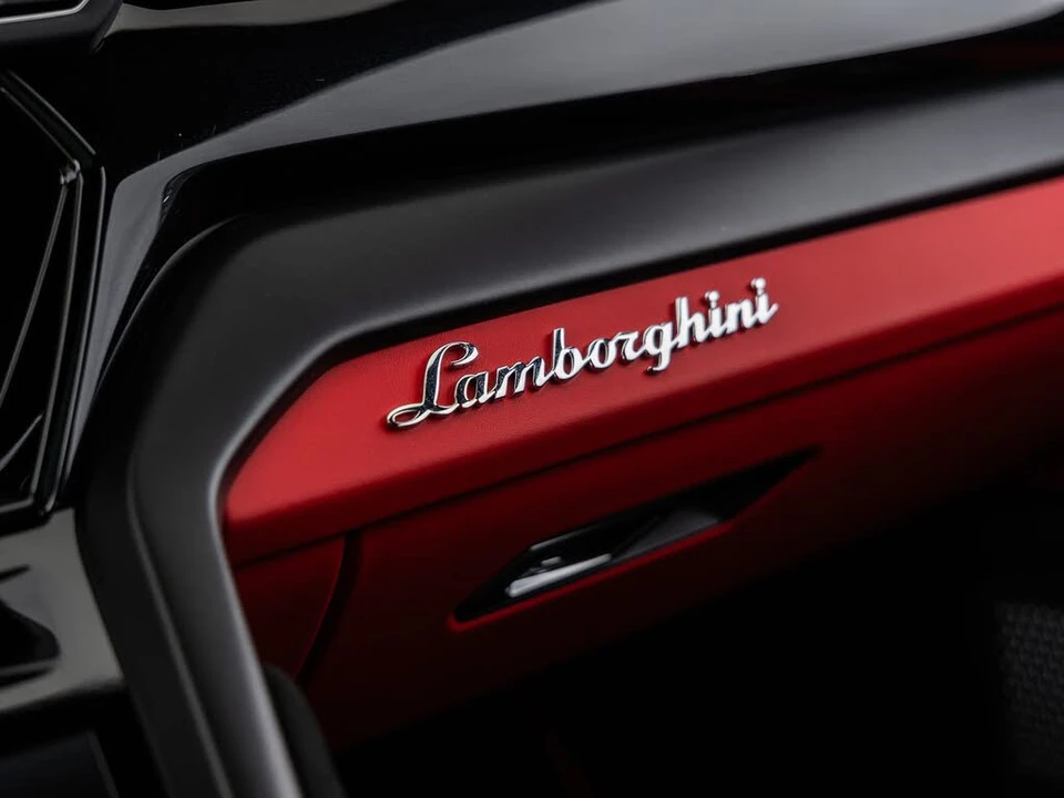 2024 Lamborghini Urus S - Image 31 of 31