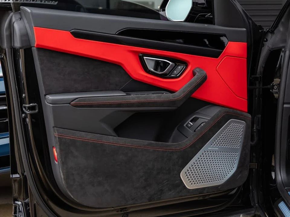 2024 Lamborghini Urus S - Image 19 of 31