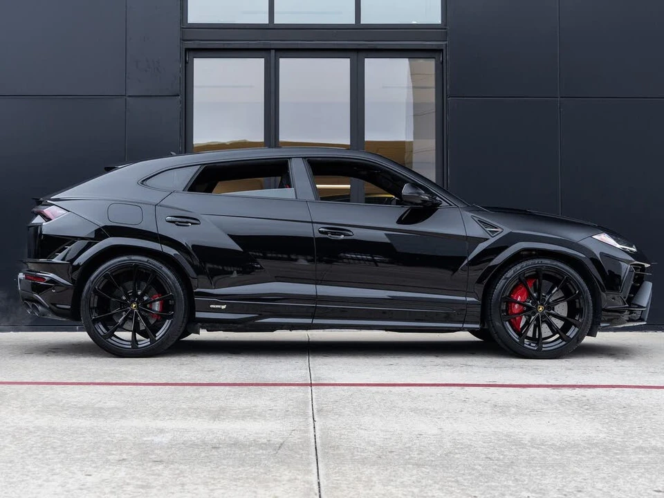 2024 Lamborghini Urus S - Image 10 of 31