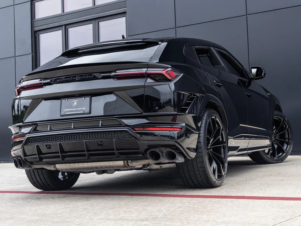 2024 Lamborghini Urus S - Image 8 of 31