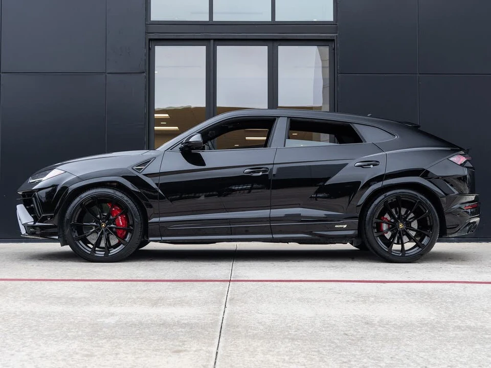 2024 Lamborghini Urus S - Image 9 of 31