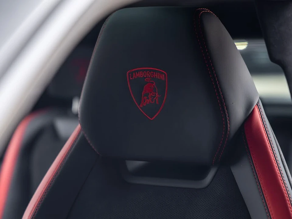 2024 Lamborghini Urus S - Image 25 of 31