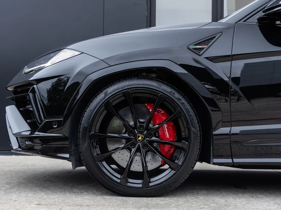 2024 Lamborghini Urus S - Image 11 of 31