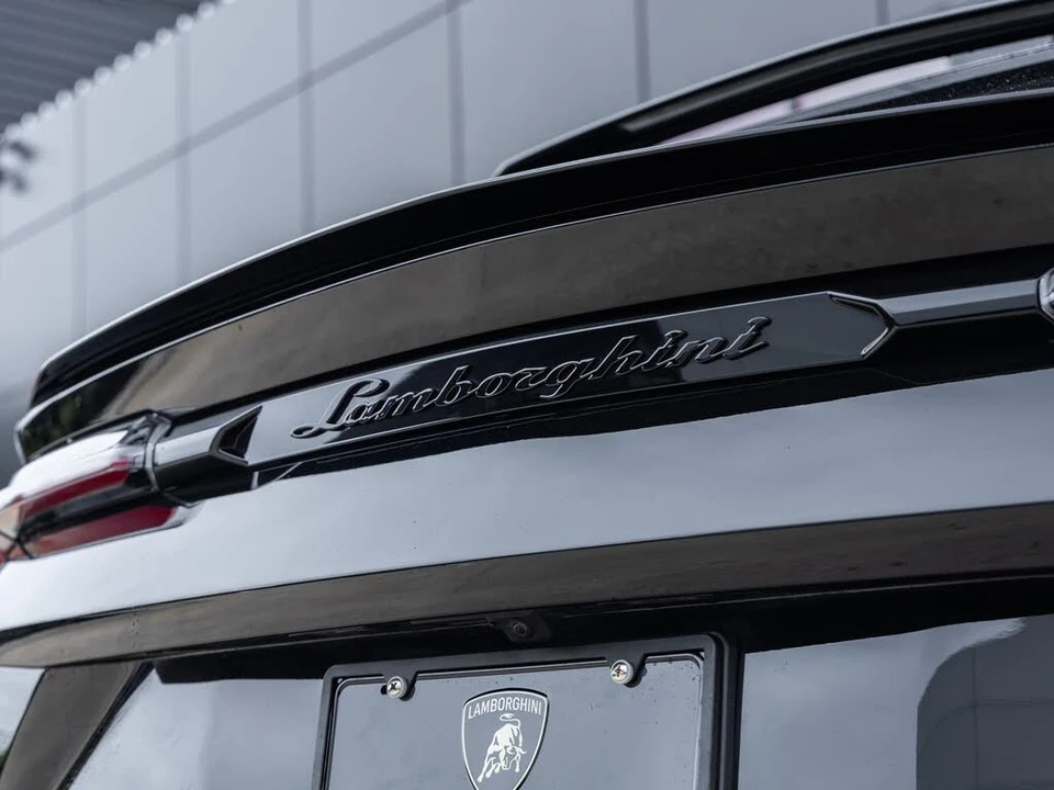 2024 Lamborghini Urus S - Image 12 of 31