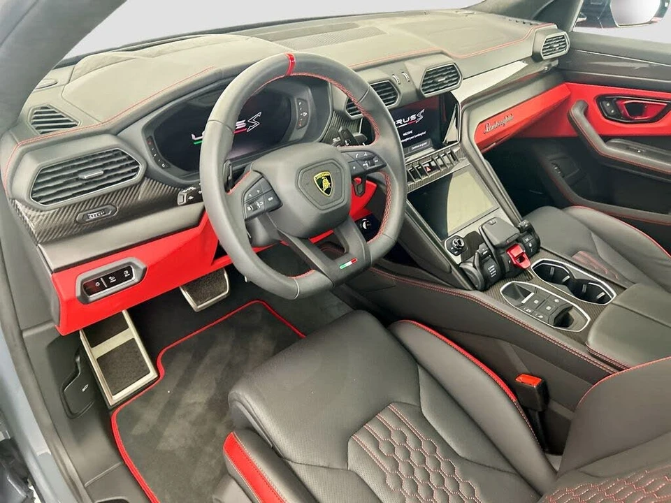 2024 Lamborghini Urus S - Image 9 of 31