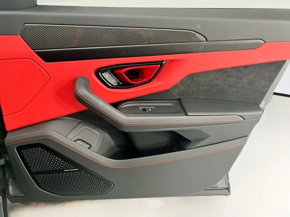 2024 Lamborghini Urus S - Image 24 of 31