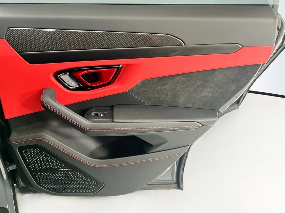 2024 Lamborghini Urus S - Image 26 of 31