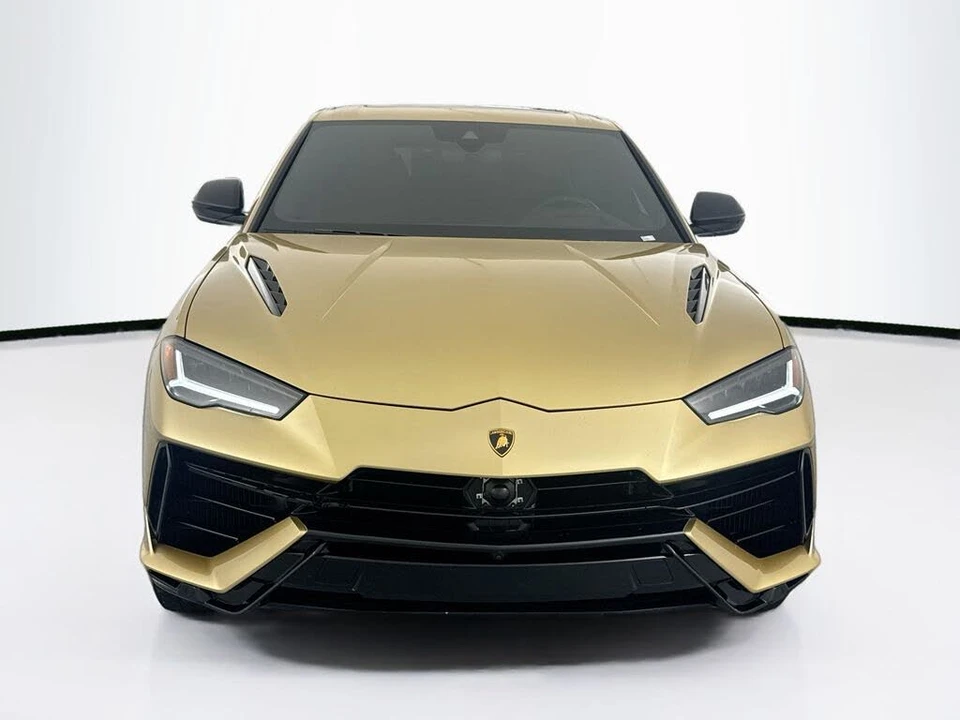 2024 Lamborghini Urus S - Image 2 of 31