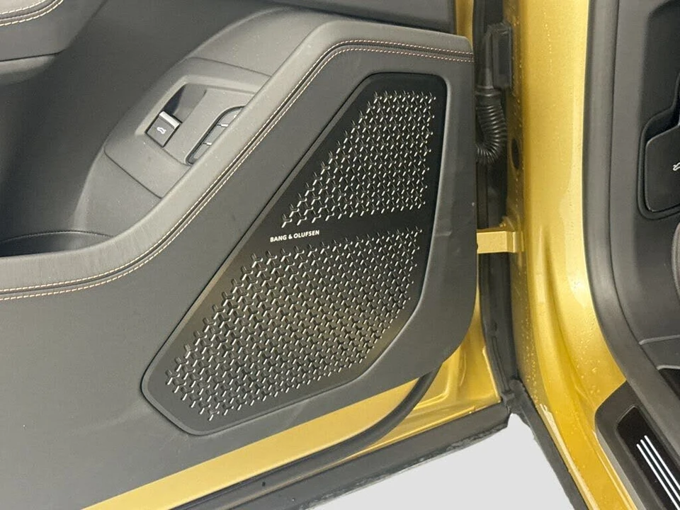 2024 Lamborghini Urus S - Image 19 of 31