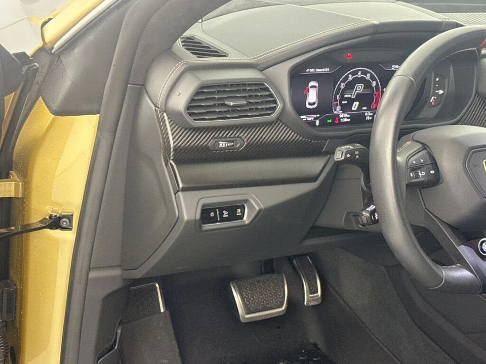 2024 Lamborghini Urus S - Image 10 of 31