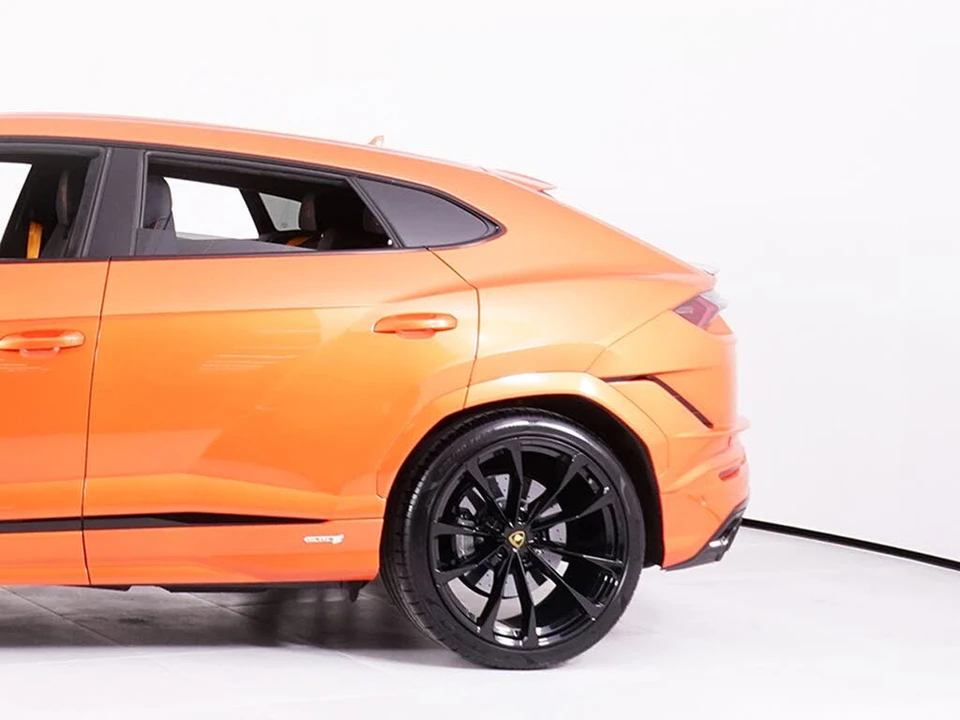2024 Lamborghini Urus S - Image 13 of 31
