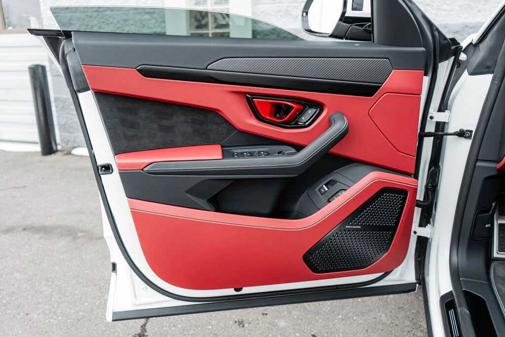 2024 Lamborghini Urus S - Image 24 of 31