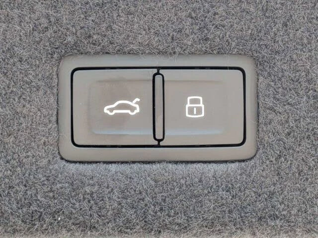 2024 Lamborghini Urus S - Image 18 of 31