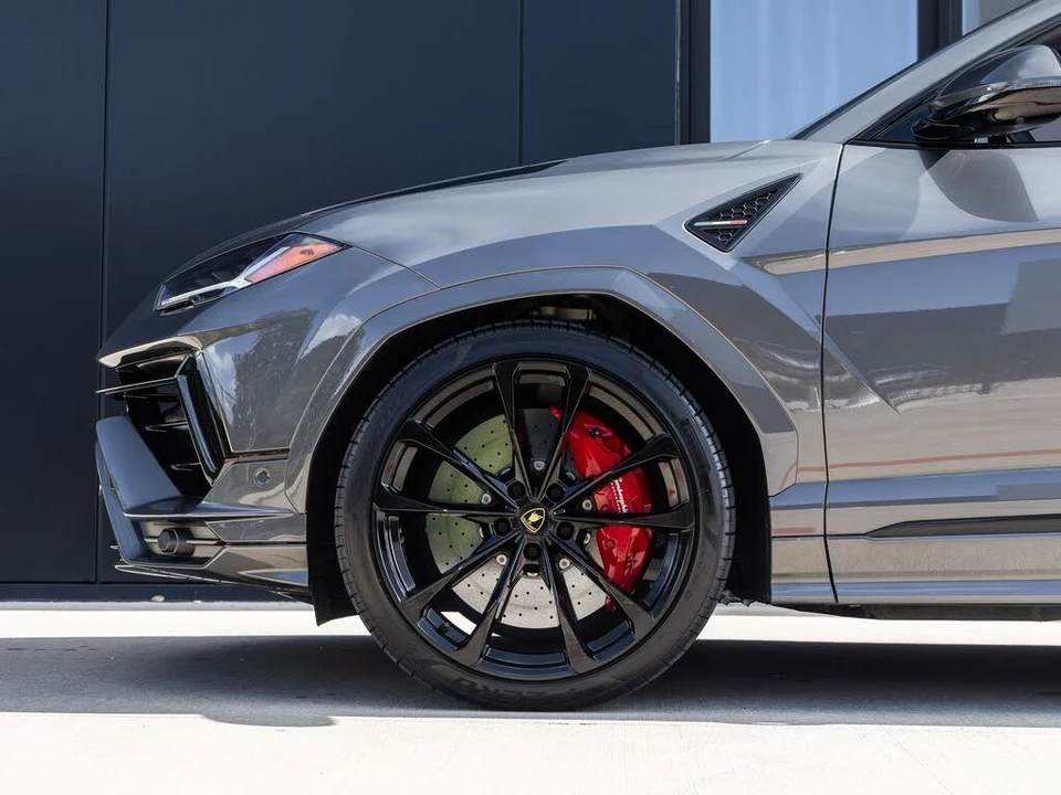 2024 Lamborghini Urus S - Image 11 of 31