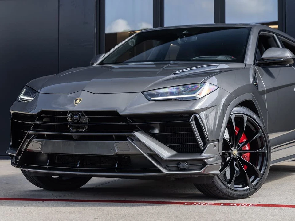 2024 Lamborghini Urus S - Image 3 of 31
