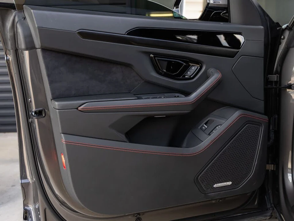 2024 Lamborghini Urus S - Image 23 of 31
