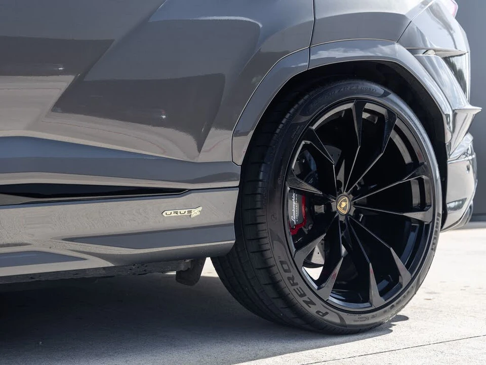 2024 Lamborghini Urus S - Image 16 of 31