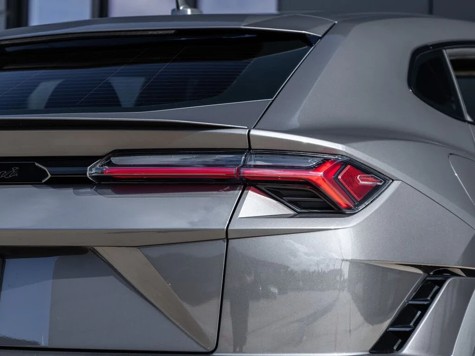 2024 Lamborghini Urus S - Image 14 of 31