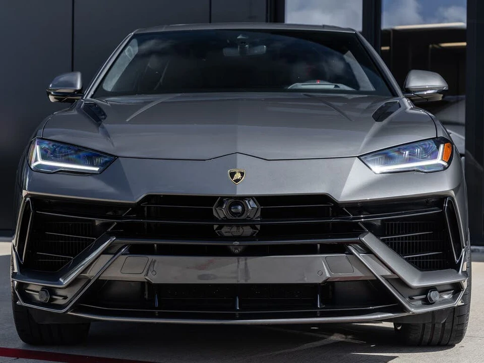 2024 Lamborghini Urus S - Image 4 of 31