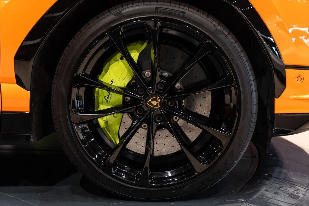 2024 Lamborghini Urus S - Image 16 of 31
