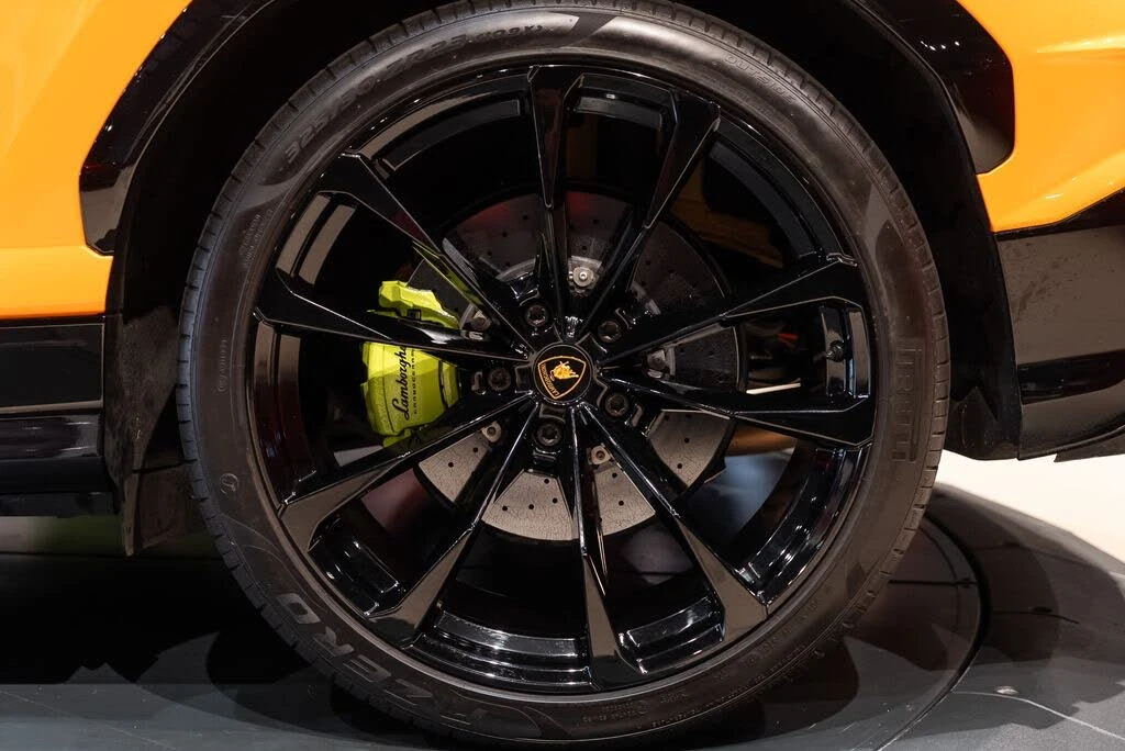 2024 Lamborghini Urus S - Image 14 of 31