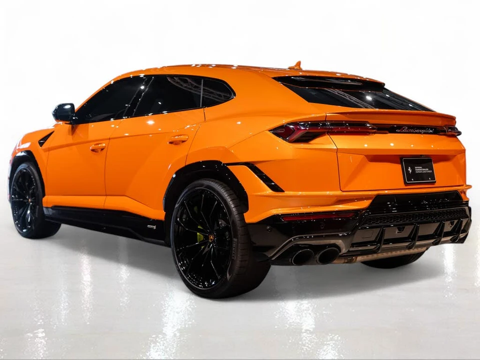 2024 Lamborghini Urus S - Image 2 of 31