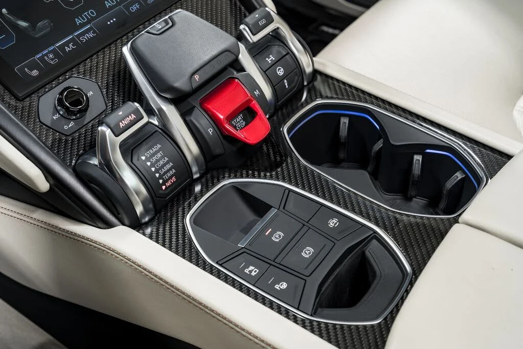 2024 Lamborghini Urus S - Image 28 of 31