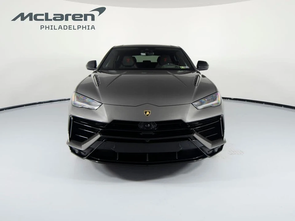 2024 Lamborghini Urus S - Image 2 of 31