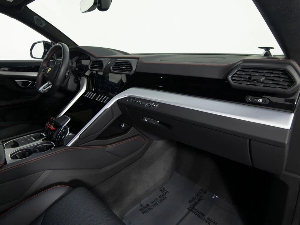 2024 Lamborghini Urus S - Image 29 of 31