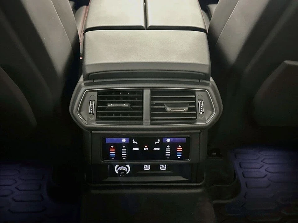 2024 Lamborghini Urus S - Image 28 of 31