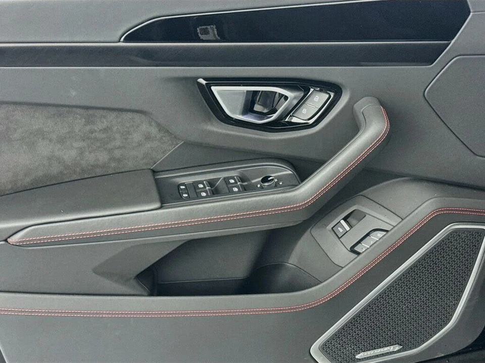 2024 Lamborghini Urus S - Image 18 of 31