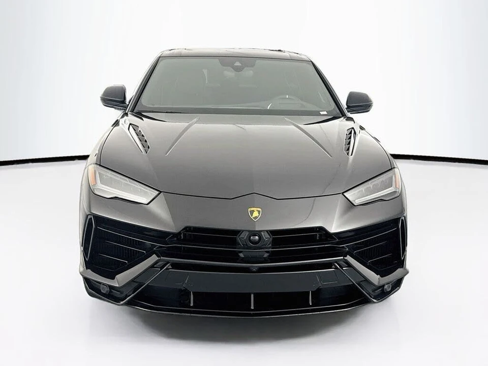 2024 Lamborghini Urus S - Image 2 of 31