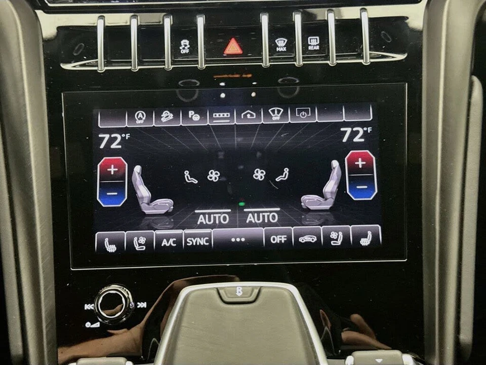 2024 Lamborghini Urus S - Image 16 of 31