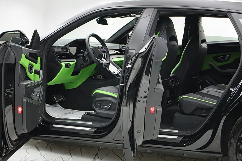 2024 Lamborghini Urus S - Image 5 of 31