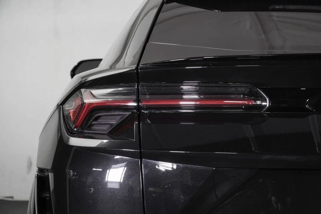 2024 Lamborghini Urus S - Image 19 of 31