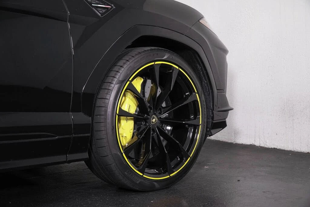 2024 Lamborghini Urus S - Image 9 of 31