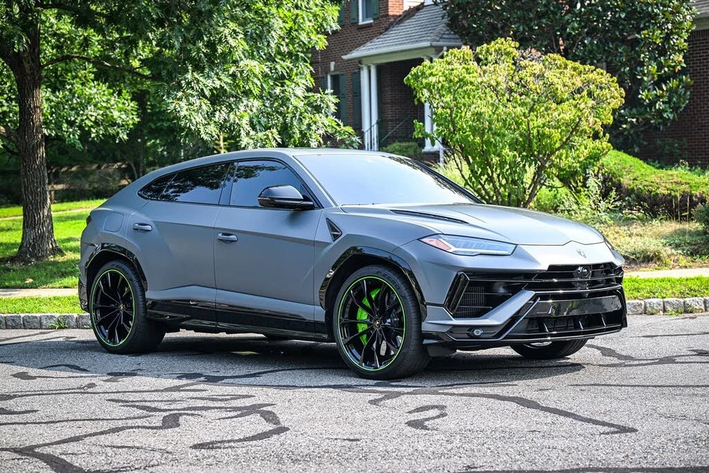 2024 Lamborghini Urus S - Image 2 of 31