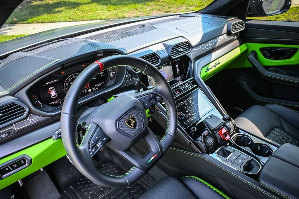 2024 Lamborghini Urus S - Image 12 of 31