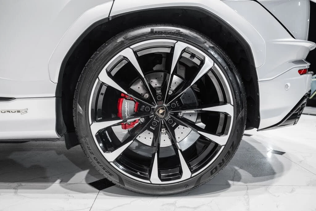 2024 Lamborghini Urus S - Image 14 of 31