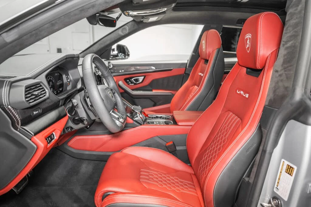 2024 Lamborghini Urus S - Image 2 of 31