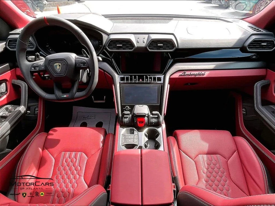 2024 Lamborghini Urus S - Image 13 of 30