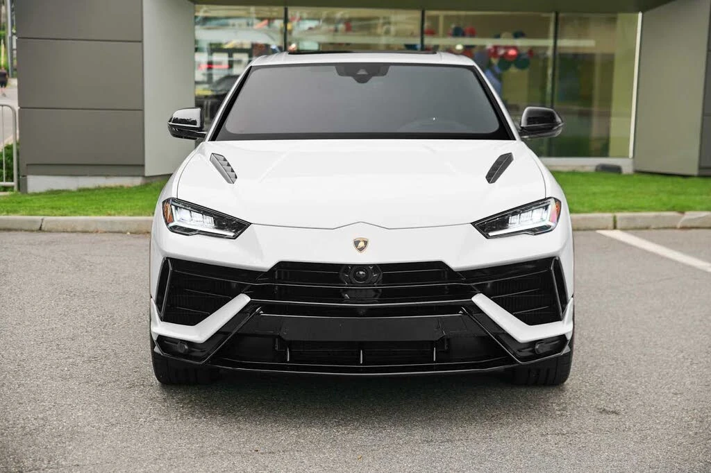 2024 Lamborghini Urus S - Image 2 of 31