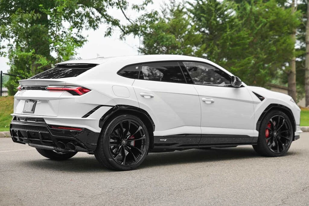 2024 Lamborghini Urus S - Image 9 of 31