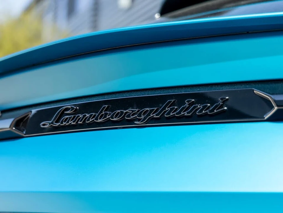 2024 Lamborghini Urus S - Image 13 of 31