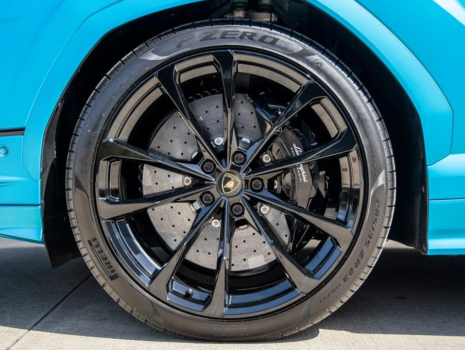 2024 Lamborghini Urus S - Image 11 of 31
