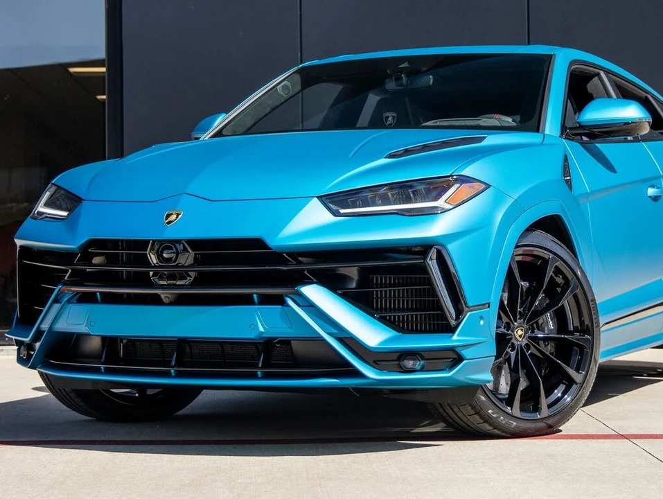 2024 Lamborghini Urus S - Image 3 of 31