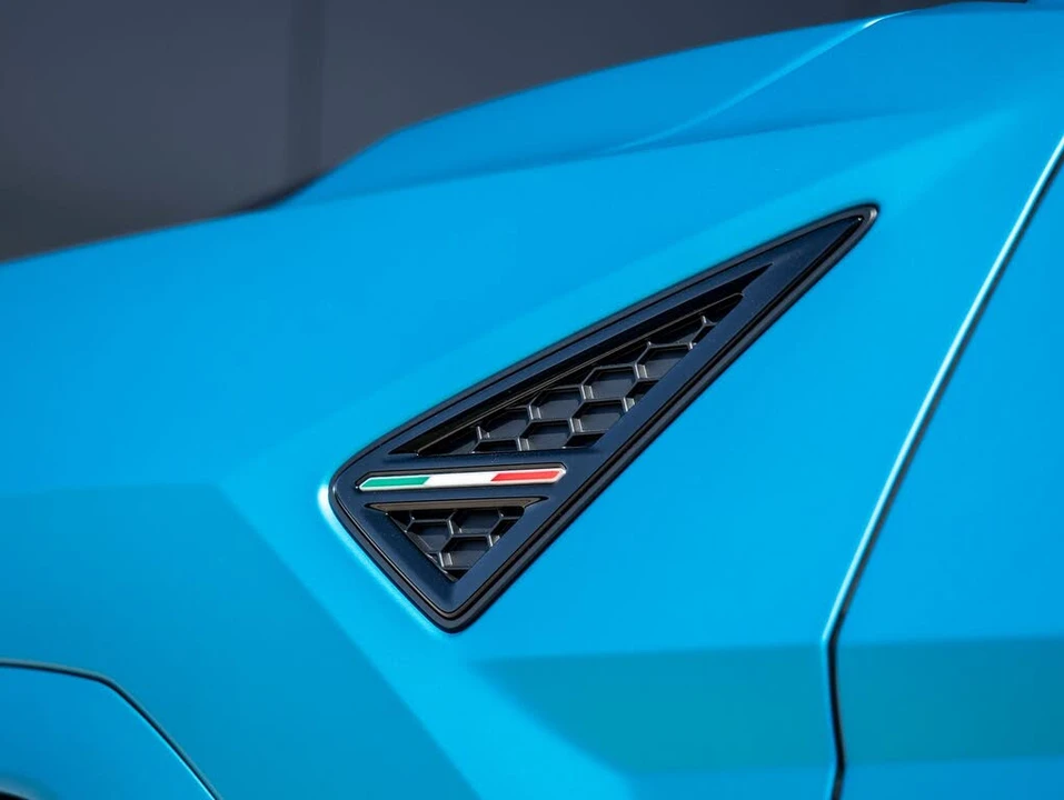 2024 Lamborghini Urus S - Image 14 of 31